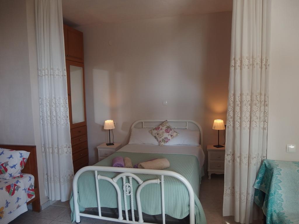 Villa Iris Nea Vrasna Bagian luar foto