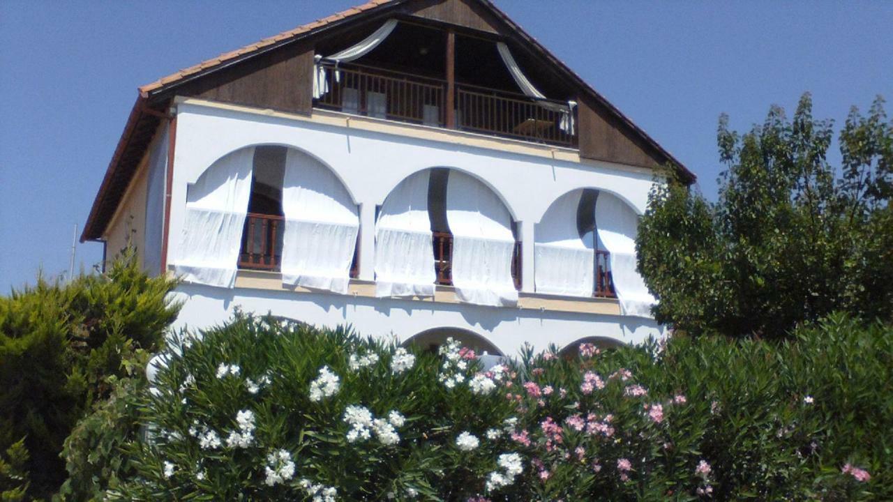 Villa Iris Nea Vrasna Bagian luar foto